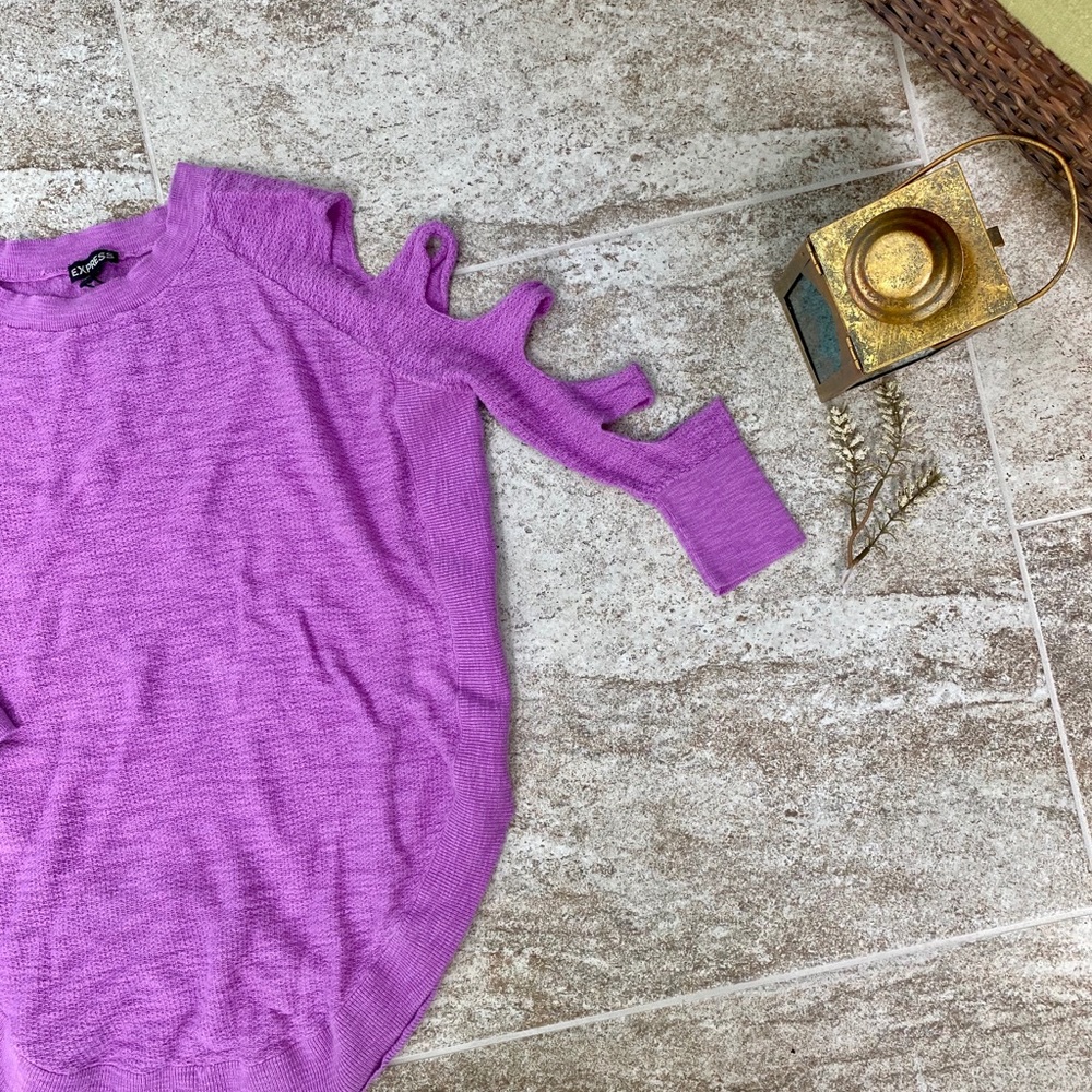 NWOT light Sweater